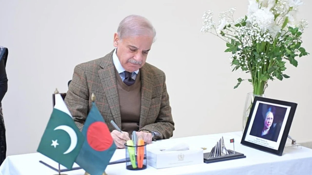 খালেদা জিয়ার প্রতি পাকিস্তানের প্রধানমন্ত্রীর শ্রদ্ধা